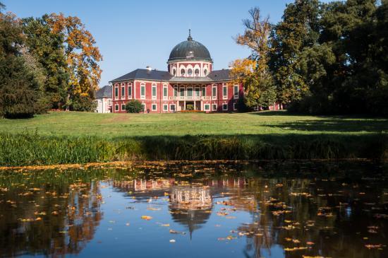Schloss Veltrusy