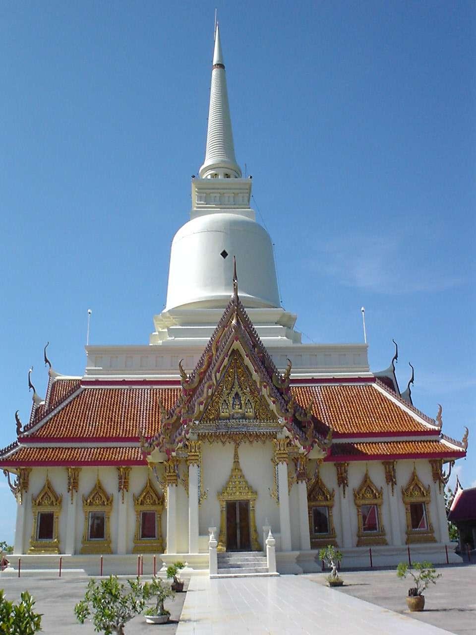 Wat Khao Suwanpradit Temple