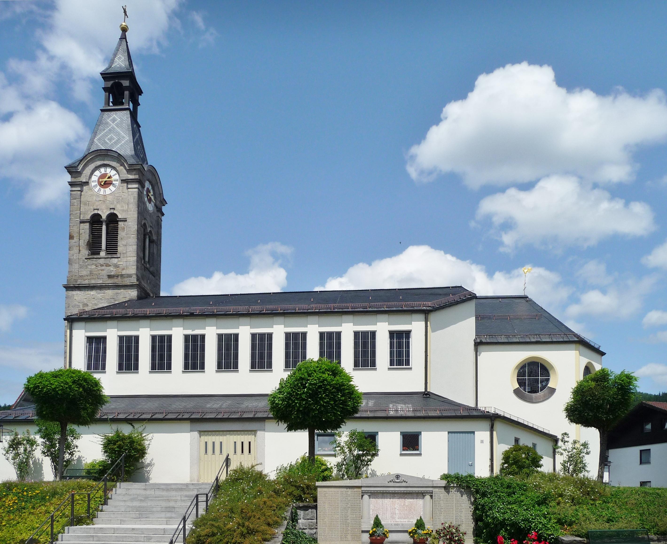 Katholische Pfarrkirche St. Nikolaus
