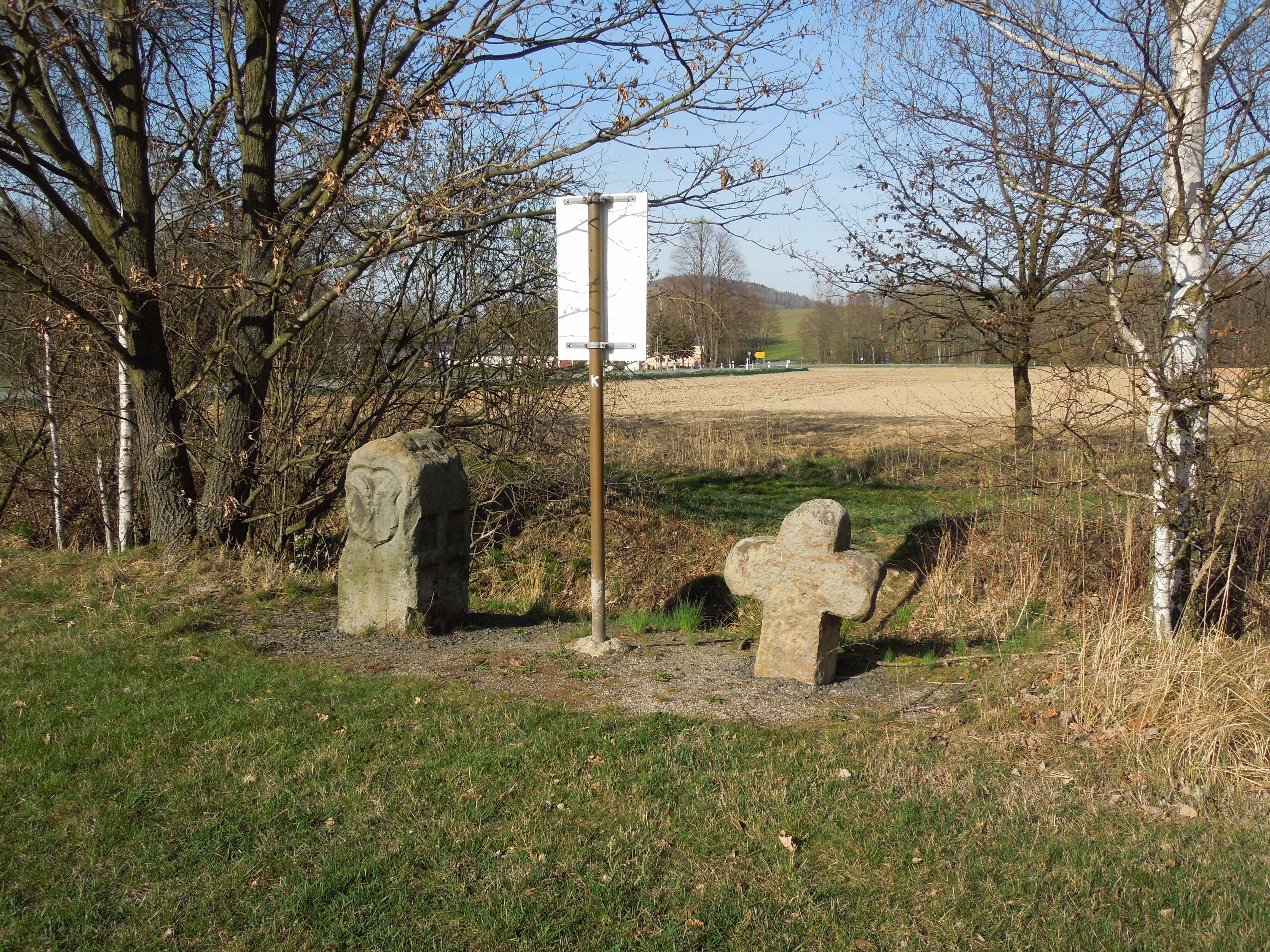 Kachelstein und Schwedenkreuz