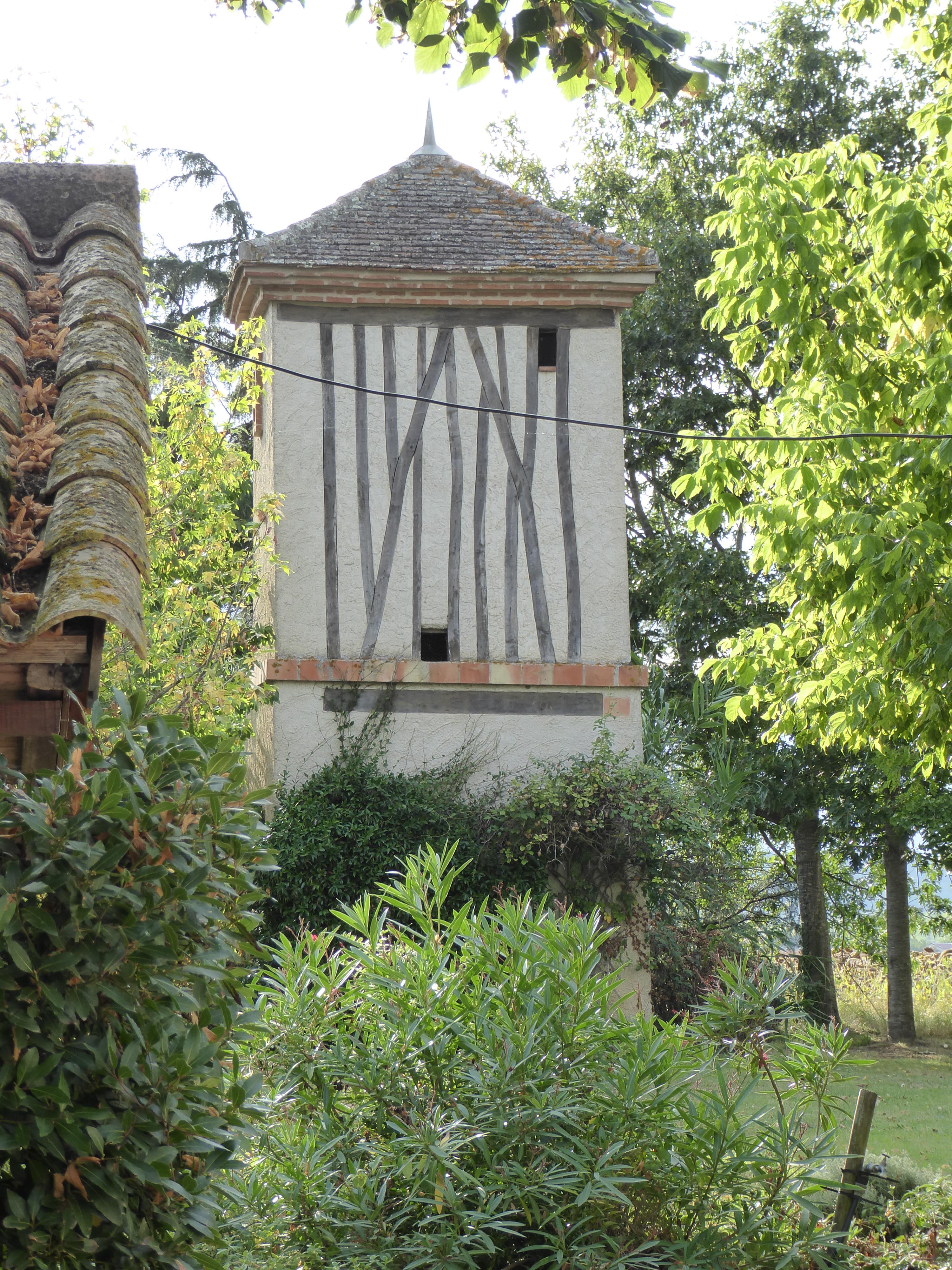 pigeonnier de Roques