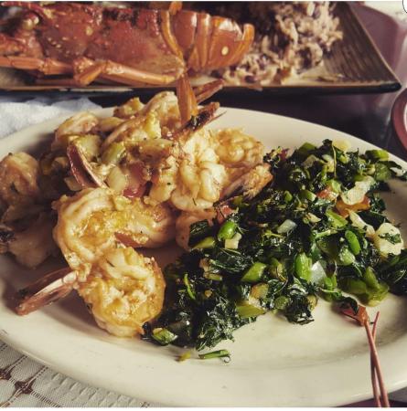 Presley's Seafood Bar & Grill