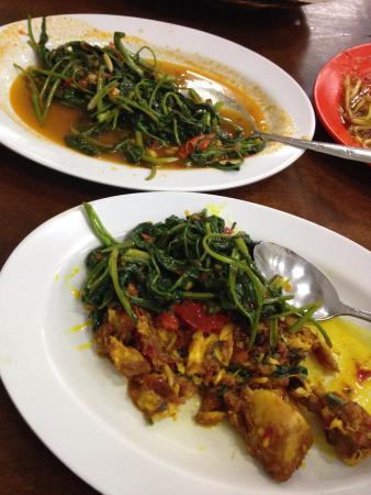 Ayam Penyet Margo Pedes Gila