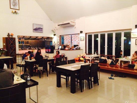 The Chardonnay Khao Sammuk