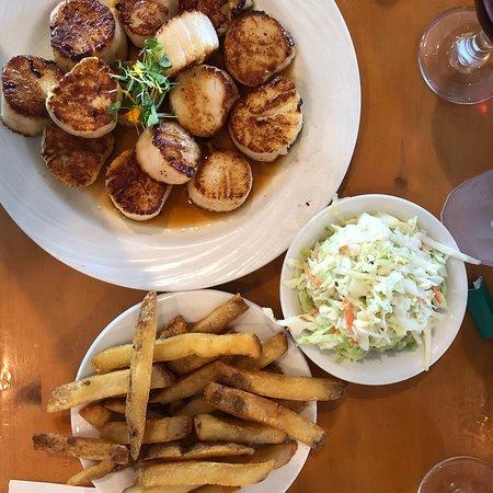 Sara J's Seafood Restaurant