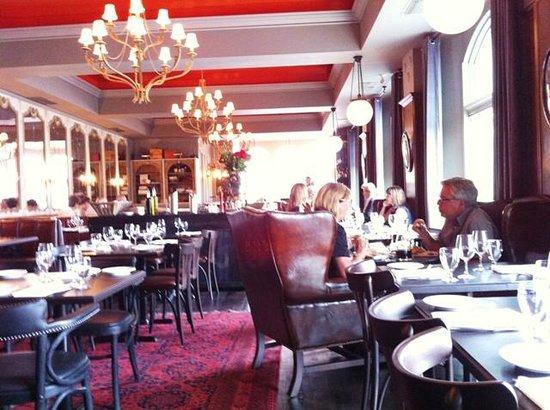 Pazzo Taverna & Pizzeria