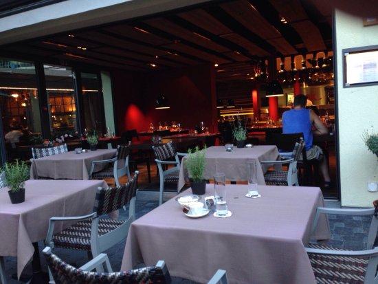 Ox Restaurant & Grill