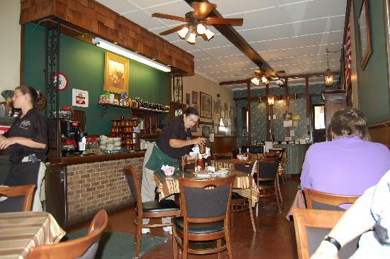 Lasyone's Meat Pie Kitchen