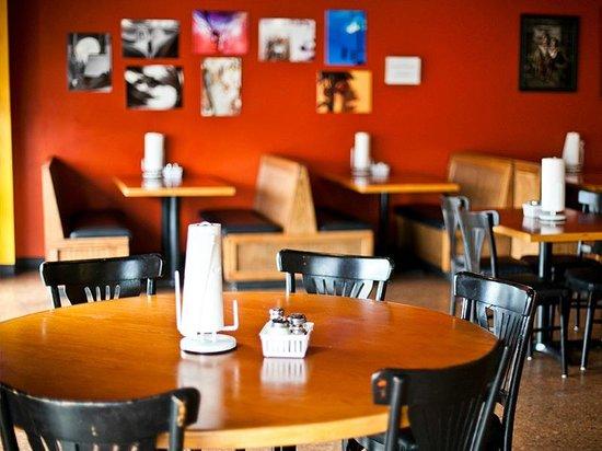 Broomelli Boys Pizzeria