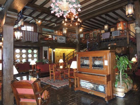 El Rancho Hotel Restaurant