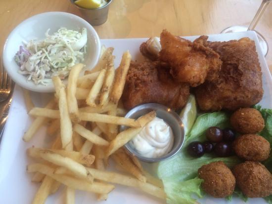 Shellfish Sports Bar & Grille