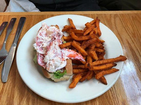 Colonel's Restaurant and Bakery