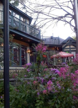 Tavern At Rogues Manor