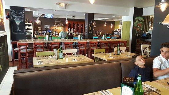 Pasta Pesto Italian Grill