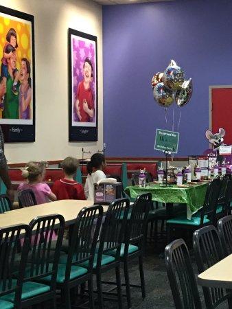 Chuck E. Cheese's