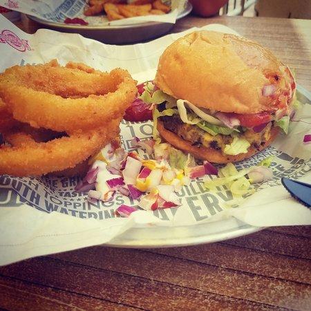 Fuddruckers