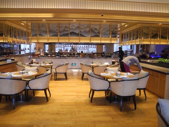 XiHu GuoBinGuan ZiWei Ting