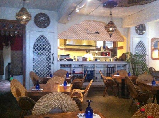 Luna Asia Indian Restaurant