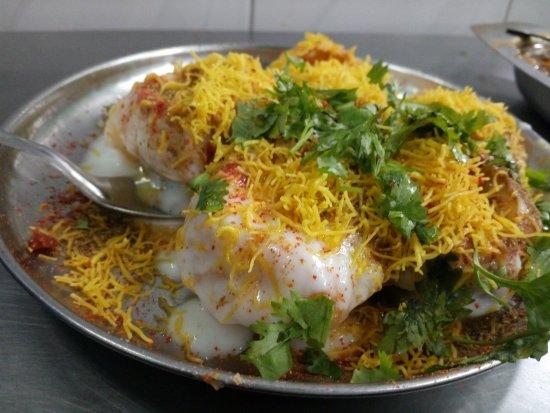 Gokul Chat Bhandar