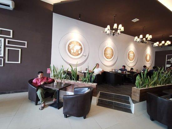 Del Mar Pastry & Coffee