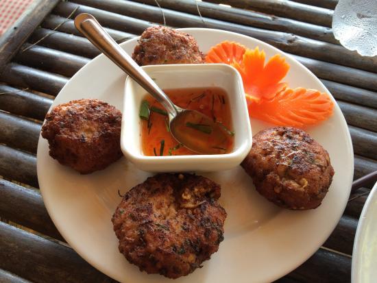 Lym's Bar & Restaurant