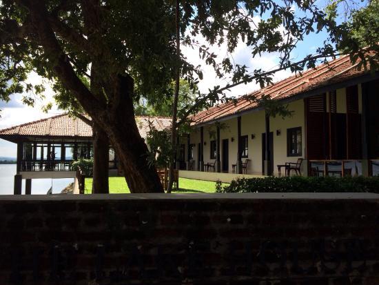 Lake Inn Guest House Dining Room