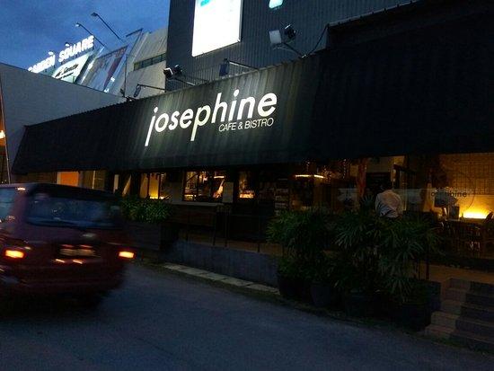 Josephine Cafe & Bistro