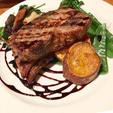 Clancy's Irish Bar & Restaurant