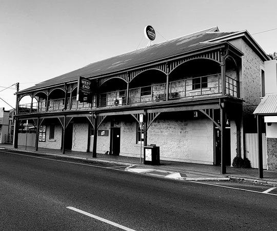 Tailem Bend Hotel And Restaurant