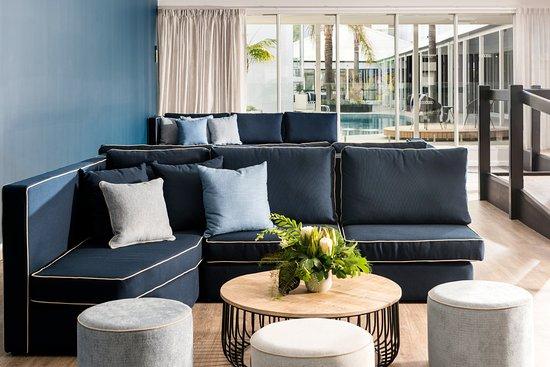 Tradewinds Bar and Restaurant