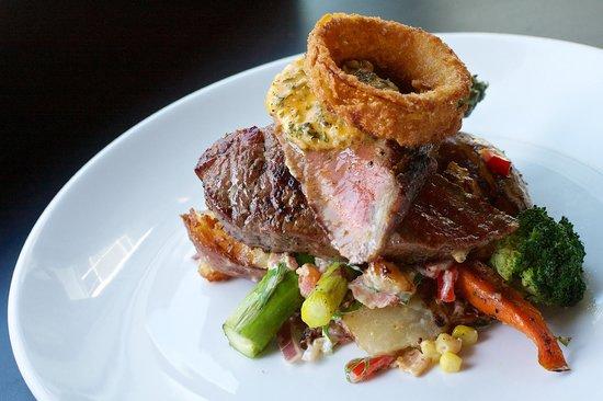 Glo Restaurant & Lounge