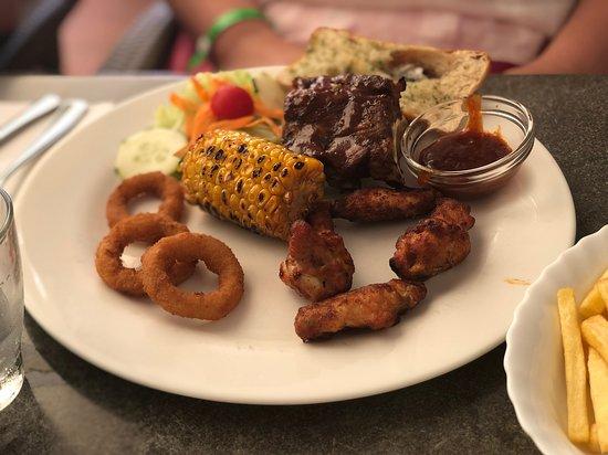 Ristorante Pizzeria BBQ Steakhouse La Fontanella