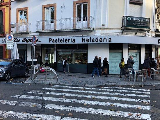 Cafeteria Pasteleria los Angeles
