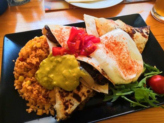 Korhely Etterem & Pub