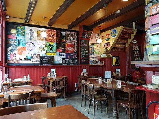 Cafe De Vingerhoed