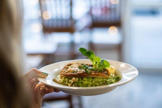 The Pea Green Boat Restaurant