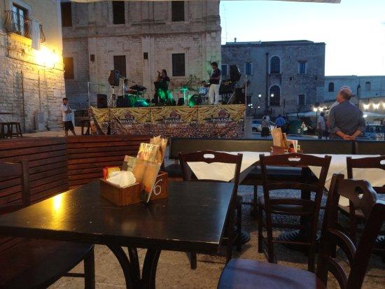 Public House Clarence