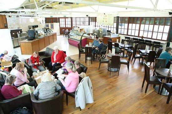 Makcari's Coffee Lounge & Ice Cream Parlour