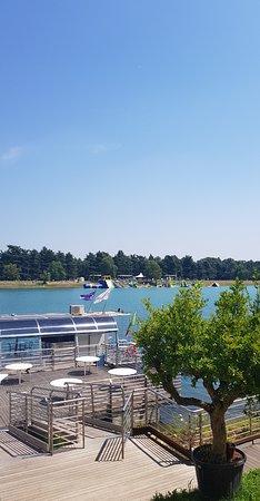 Le Jardin au Bord du Lac