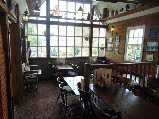 River Restaurant & Bar