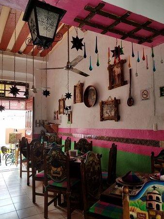 Restaurante & Gallery