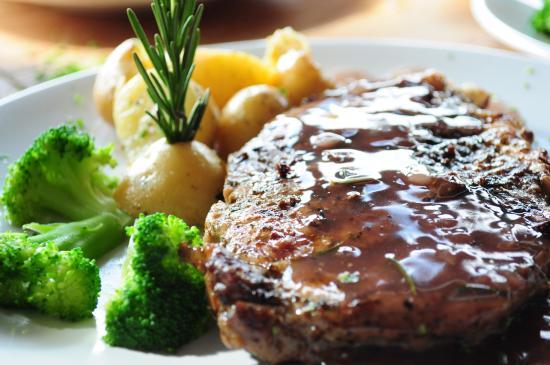 Bally Hoo Restaurant & Fish Tacos