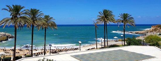 Hemingway's Bar & Lounge