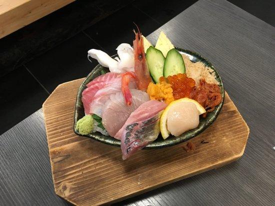 Sushi No Amaya Ekimae