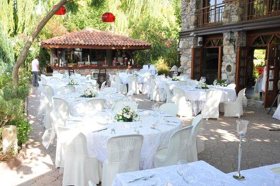 Karmylassos Restaurant