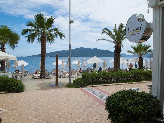 Sunprime Beachfront Restaurant