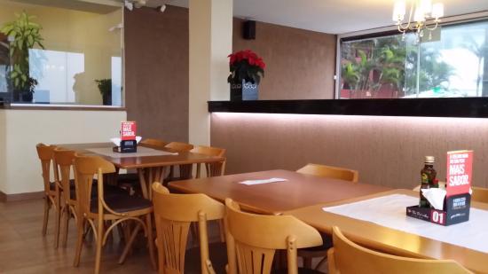 Via Del Mar Pizza Bar