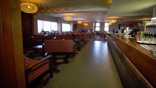 Gladstone Reef Hotel