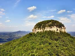 Pilot Mountain