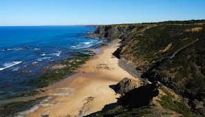 Praia do Vale dos Homens